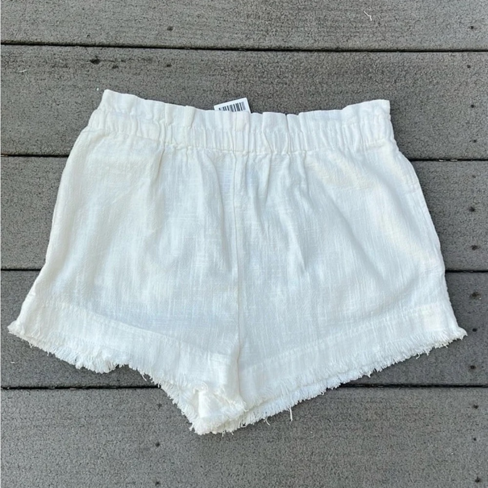 NWT Urban Outfitters Ivory Textured Cotton Elastic High-Waist Shorts Size Small - Picture 3 of 10